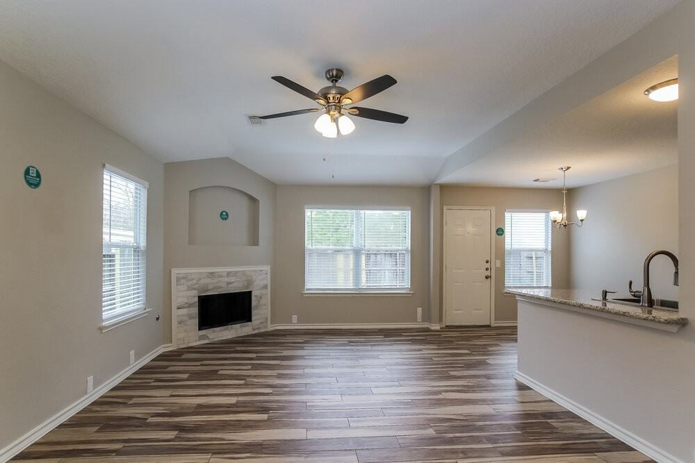 18207 Trinity Knoll Way - Photo 3 of 16