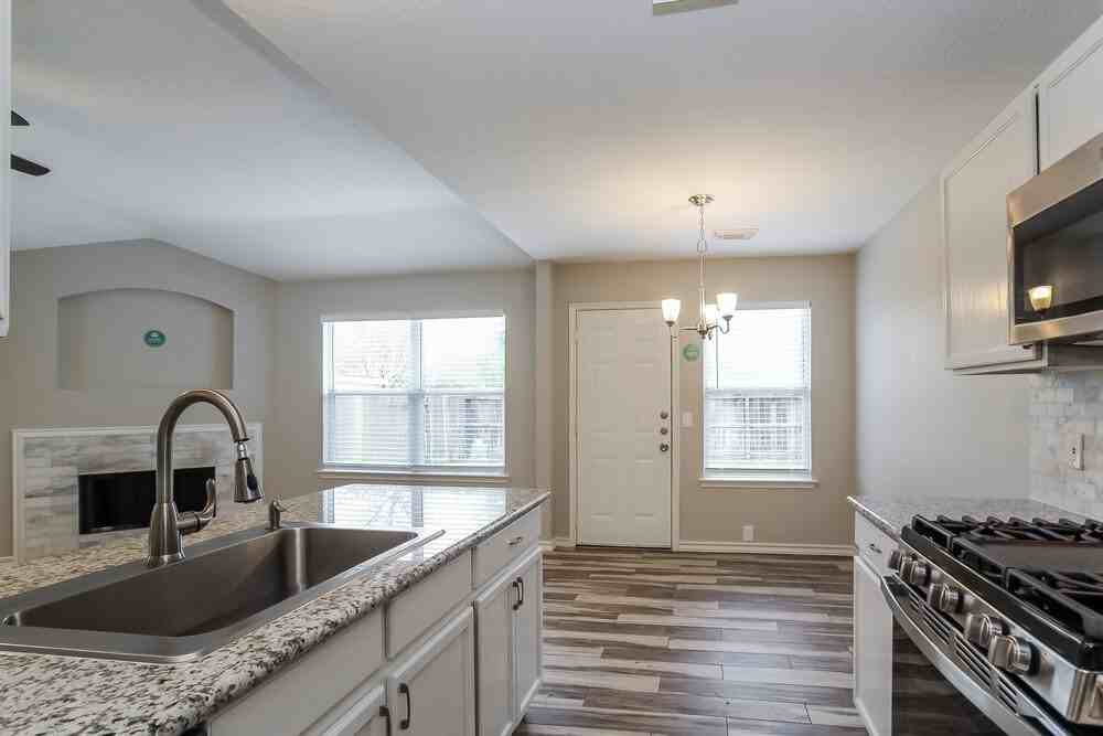 18207 Trinity Knoll Way - Photo 6 of 16