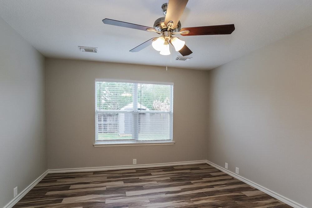 18207 Trinity Knoll Way - Photo 7 of 16