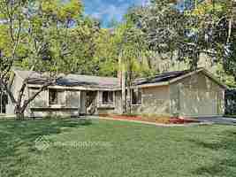 featured image of 513 Lakeview Dr