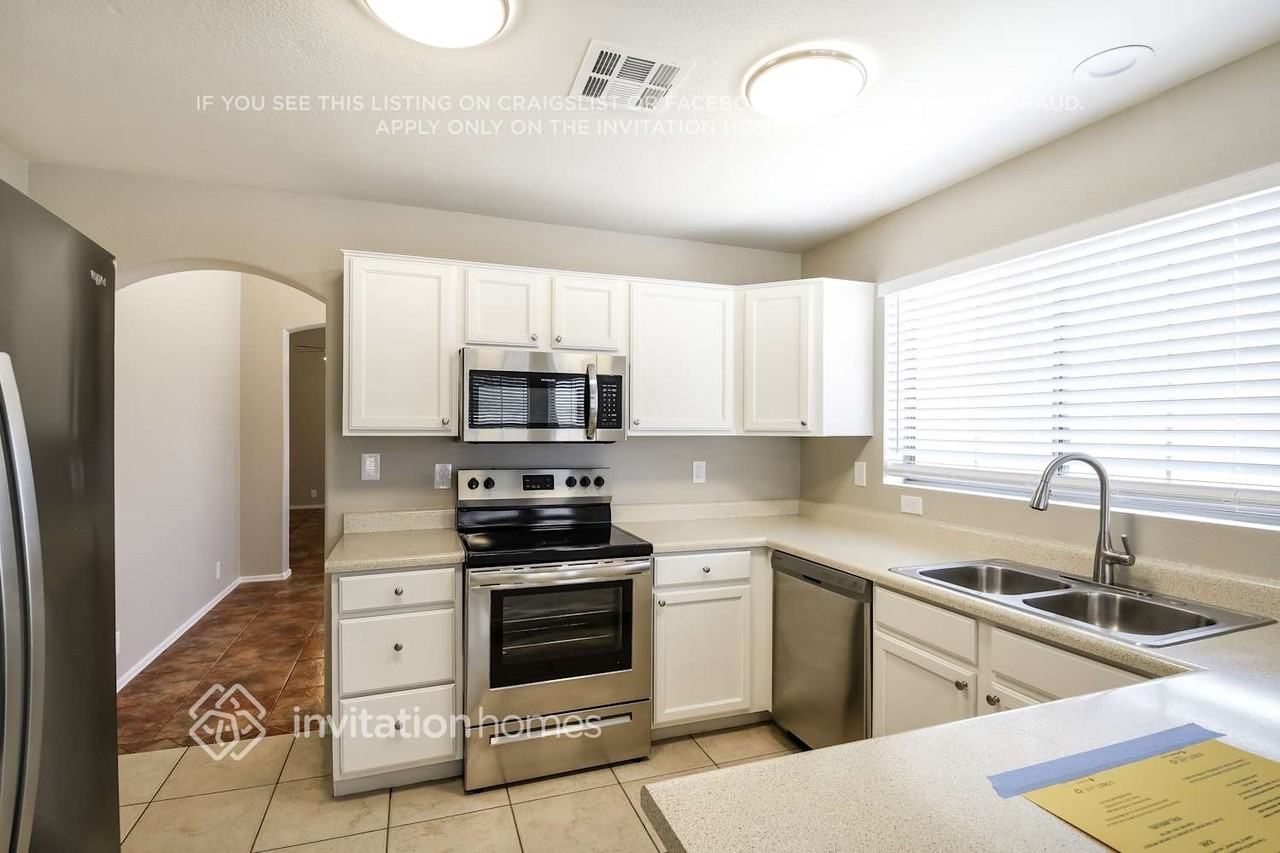 5307 W Campo Bello Dr - Photo 5 of 16