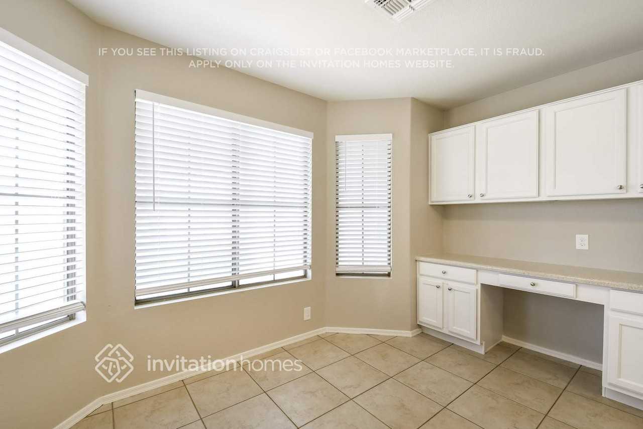 5307 W Campo Bello Dr - Photo 7 of 16