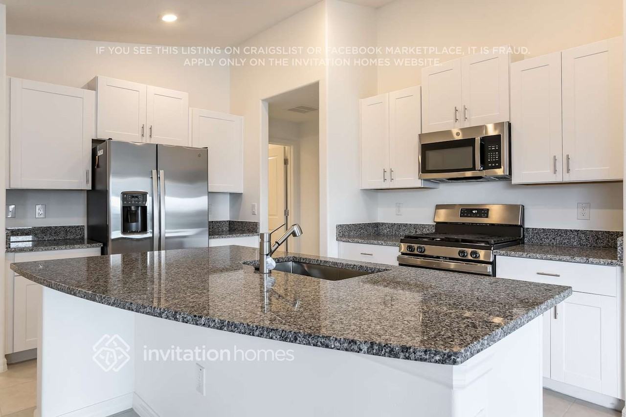 8615 41st Ave E - Photo 6 of 18