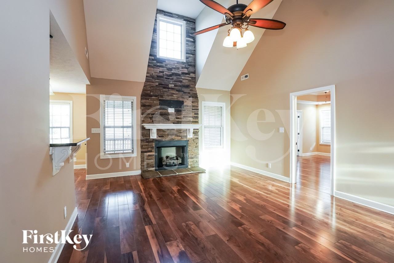 3775 Tradewinds Ter - Photo 3 of 19