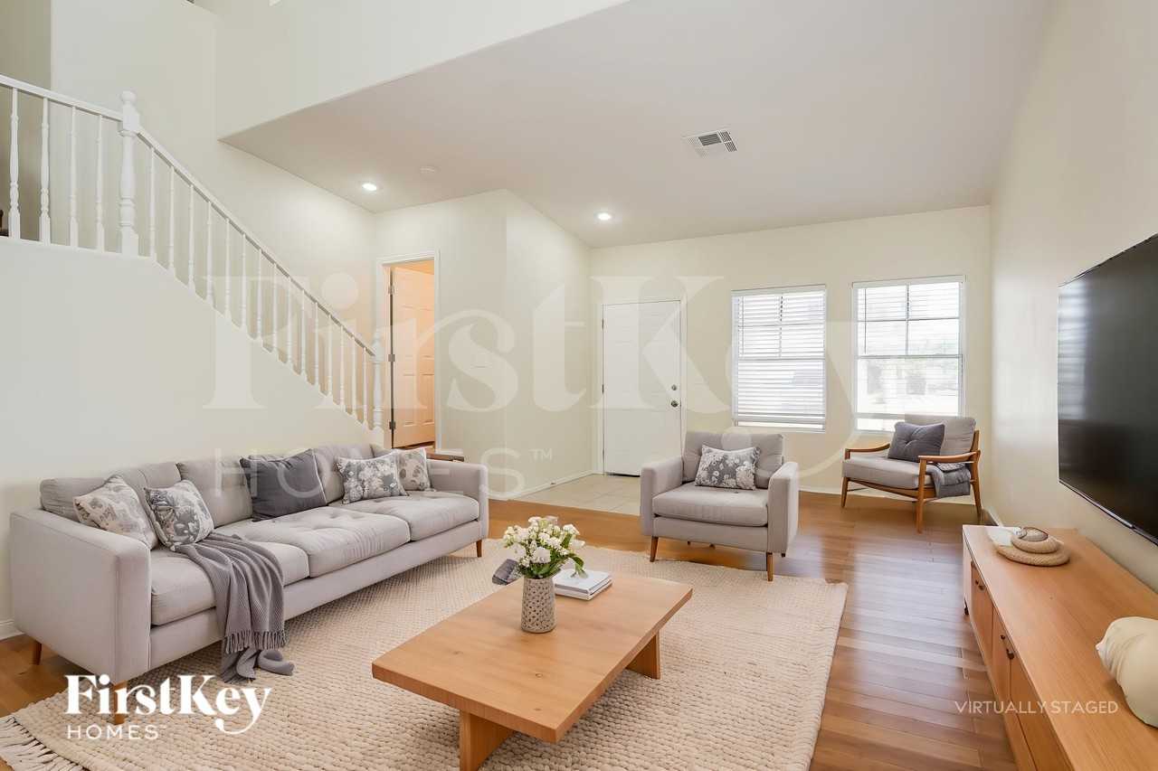 4817 Quartz Crest St - Photo 4 of 19