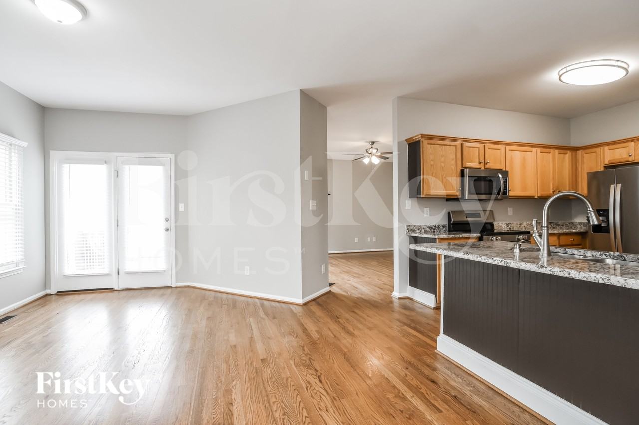 13415 Willow Breeze Ln - Photo 7 of 19