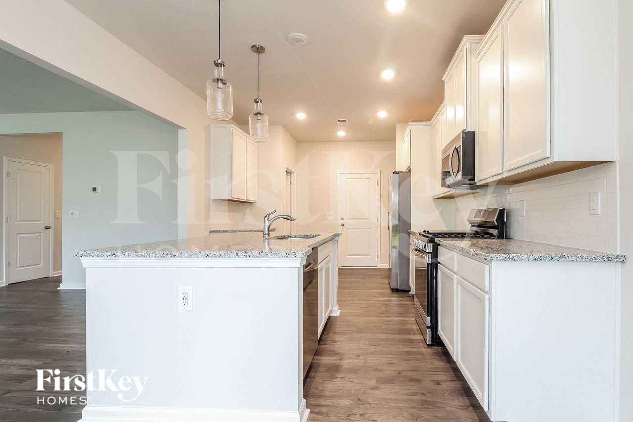 625 Goldburn Way - Photo 5 of 16