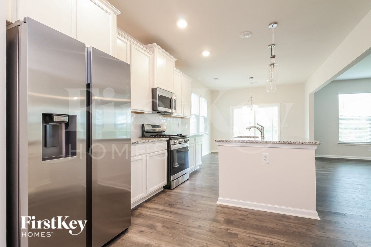 625 Goldburn Way - Photo 6 of 16