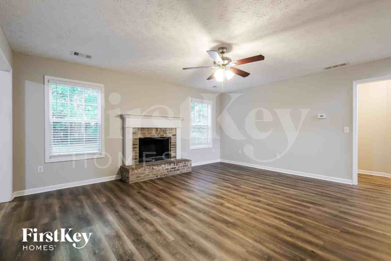 562 Rachel View Ct - Photo 3 of 19