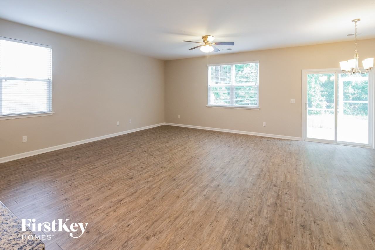 510 Wayton Cir - Photo 5 of 15