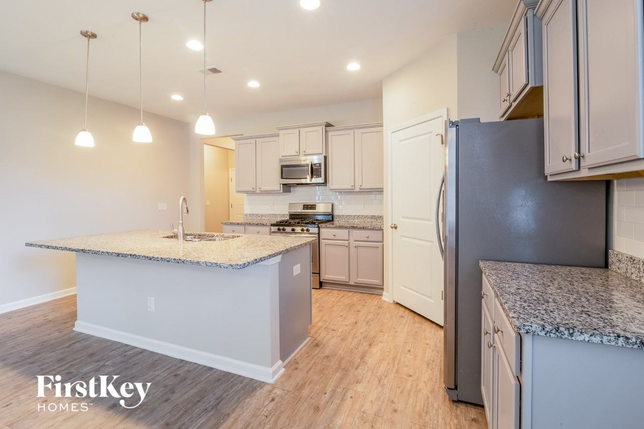 510 Wayton Cir - Photo 6 of 15