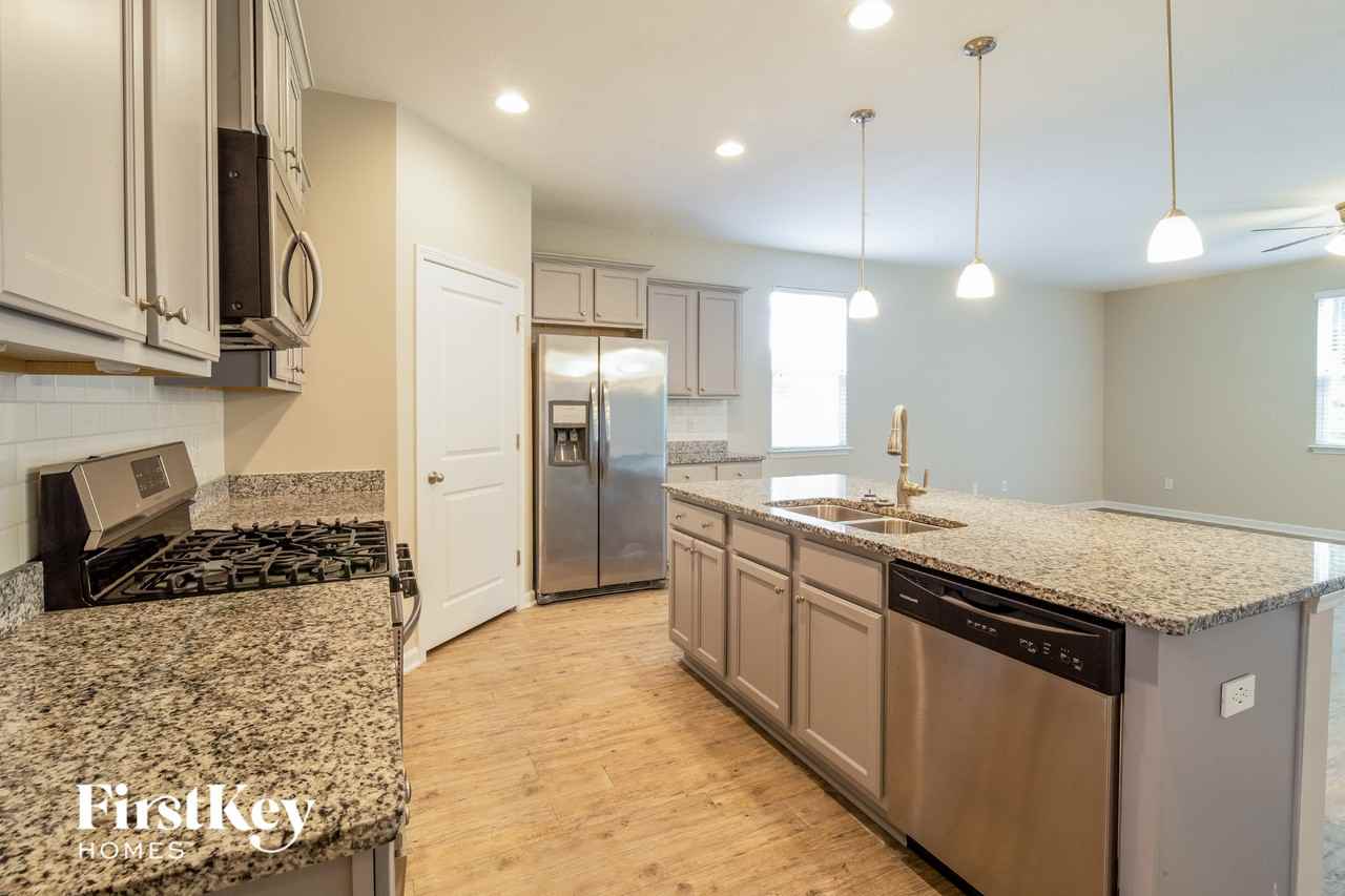 510 Wayton Cir - Photo 7 of 15