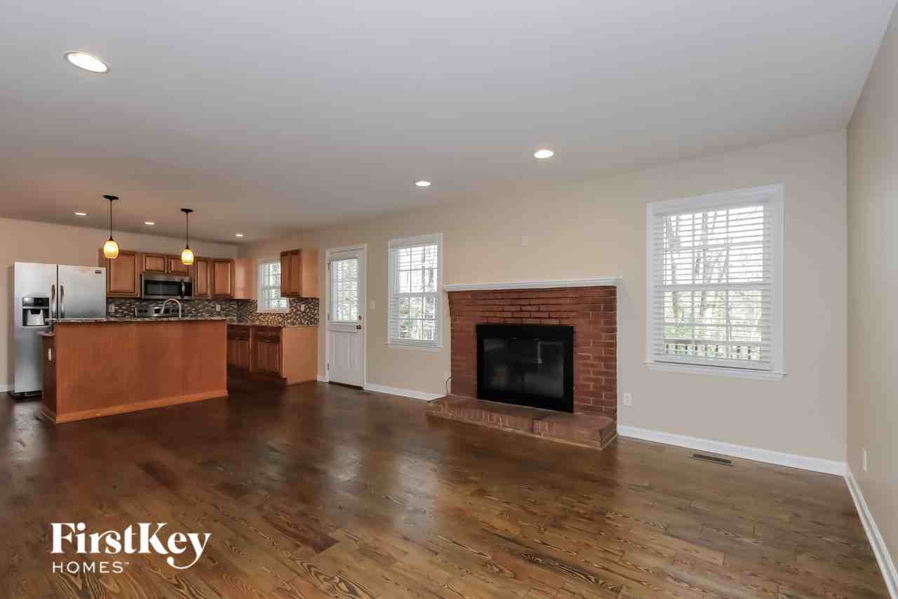 226 Heritage Pl - Photo 3 of 15