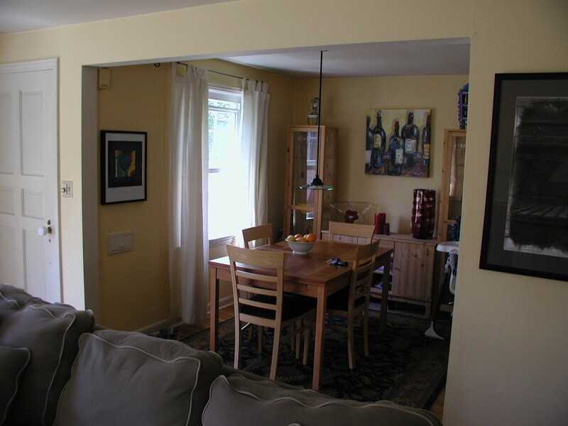 6820 Ravenna Ave Ne - Photo 2 of 8