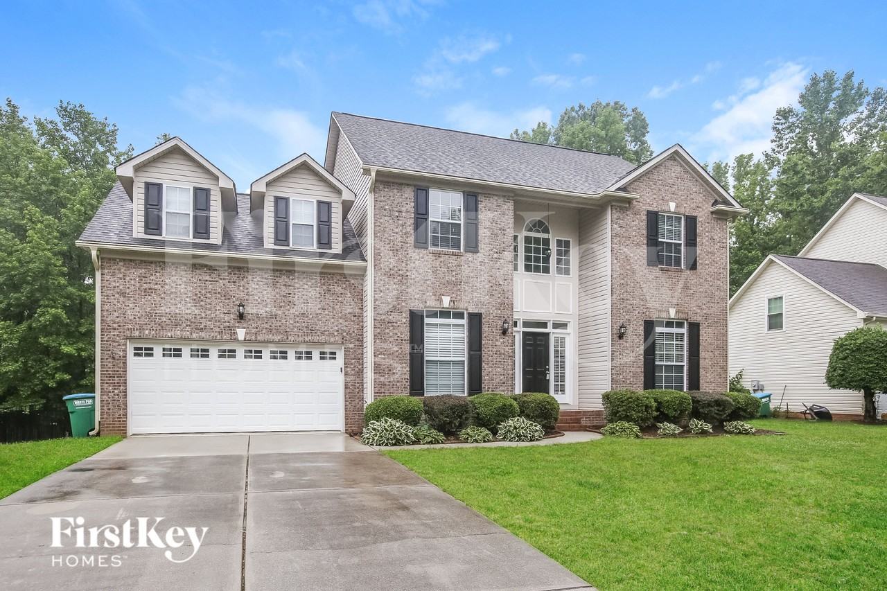 2516 Macie Glen Ct - Photo 2 of 15