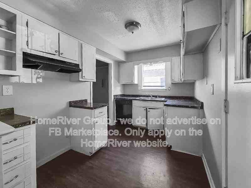 3858 Camelia Cv - Photo 3 of 20