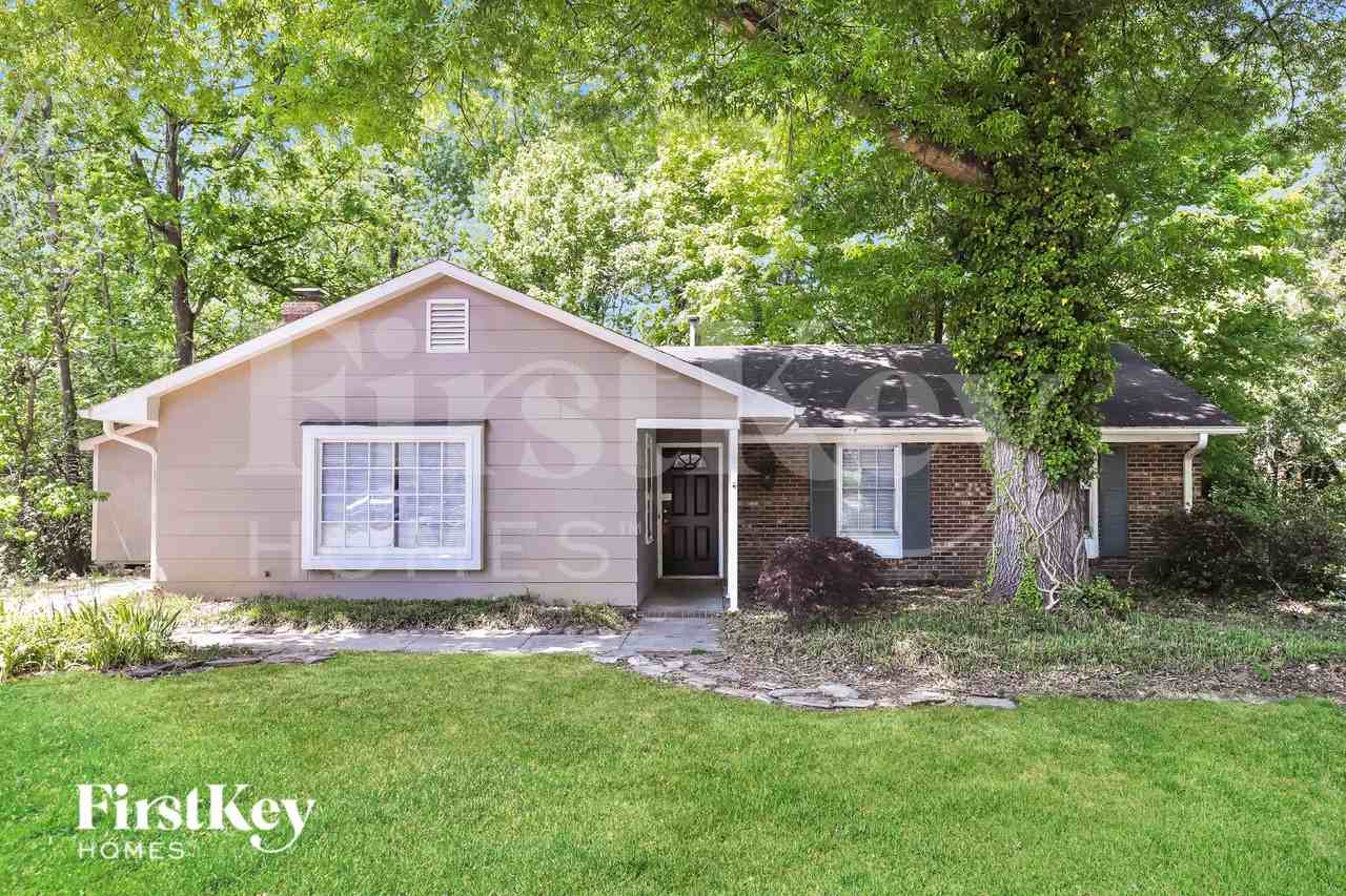 1913 Middlewood Ct - Photo 2 of 19