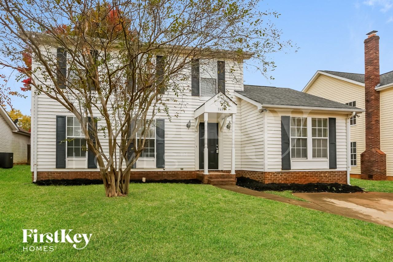 9419 White Cedar Ct - Photo 3 of 18