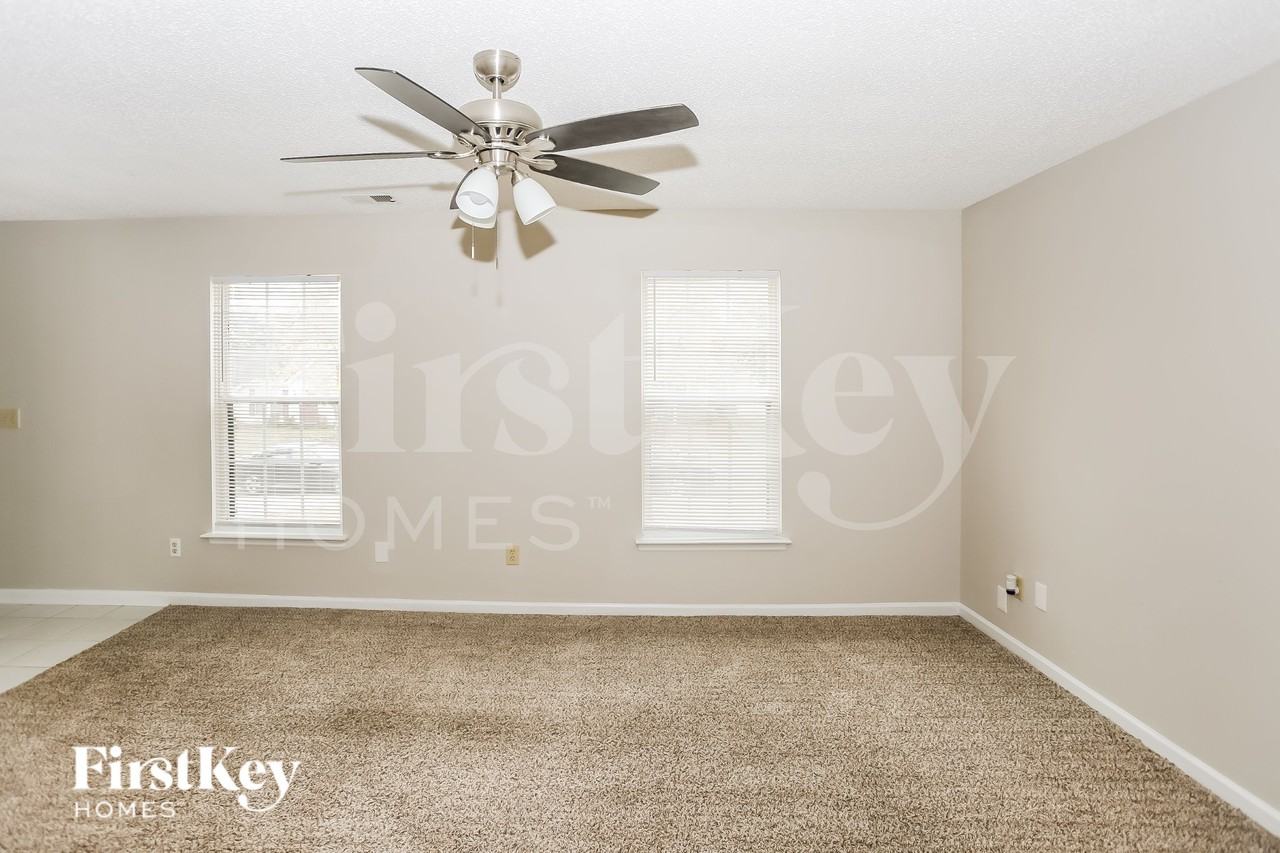 9419 White Cedar Ct - Photo 6 of 18