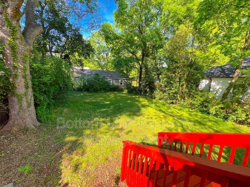 1529 Newcastle St - Photo 2 of 16