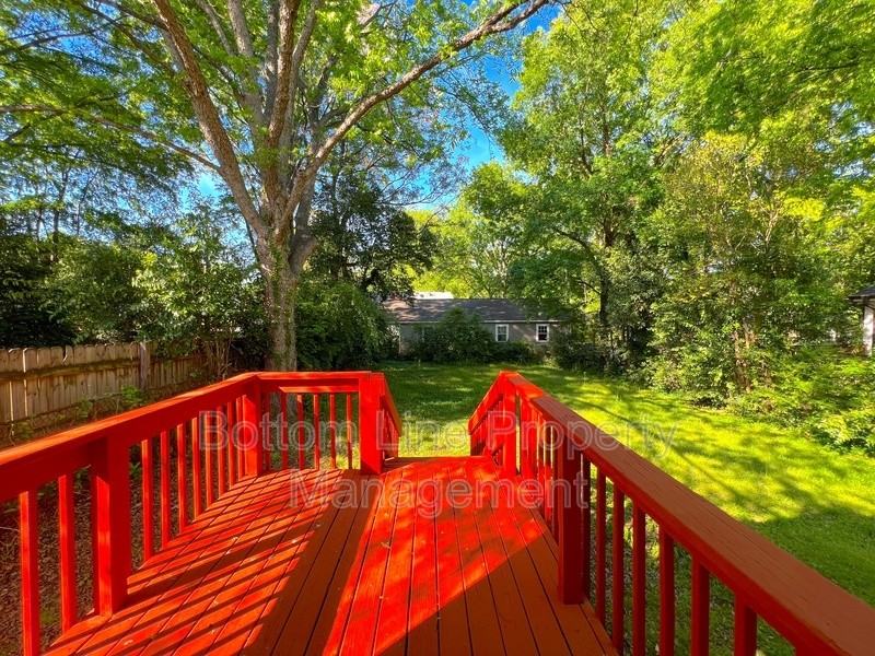 1529 Newcastle St - Photo 3 of 16