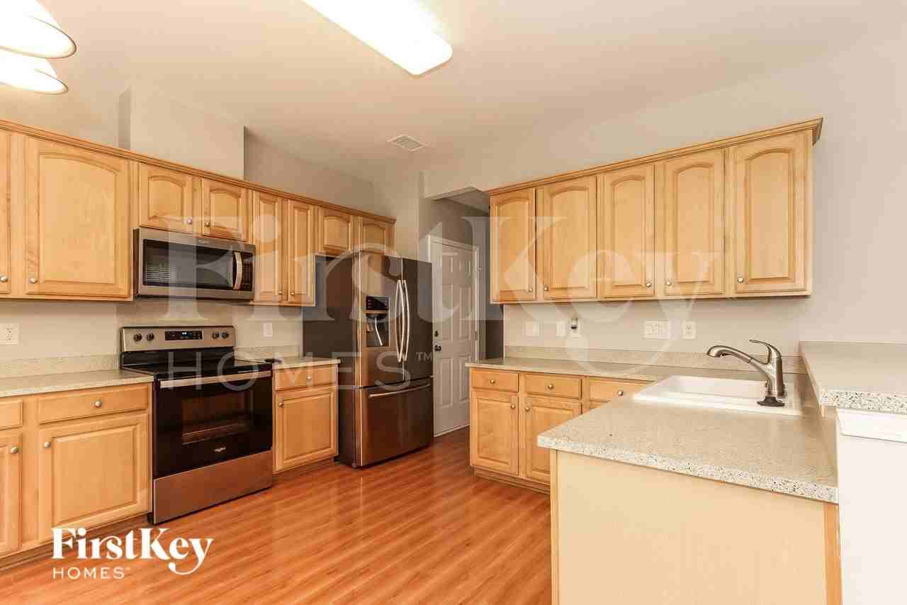 12641 Cross Dale Dr - Photo 5 of 14