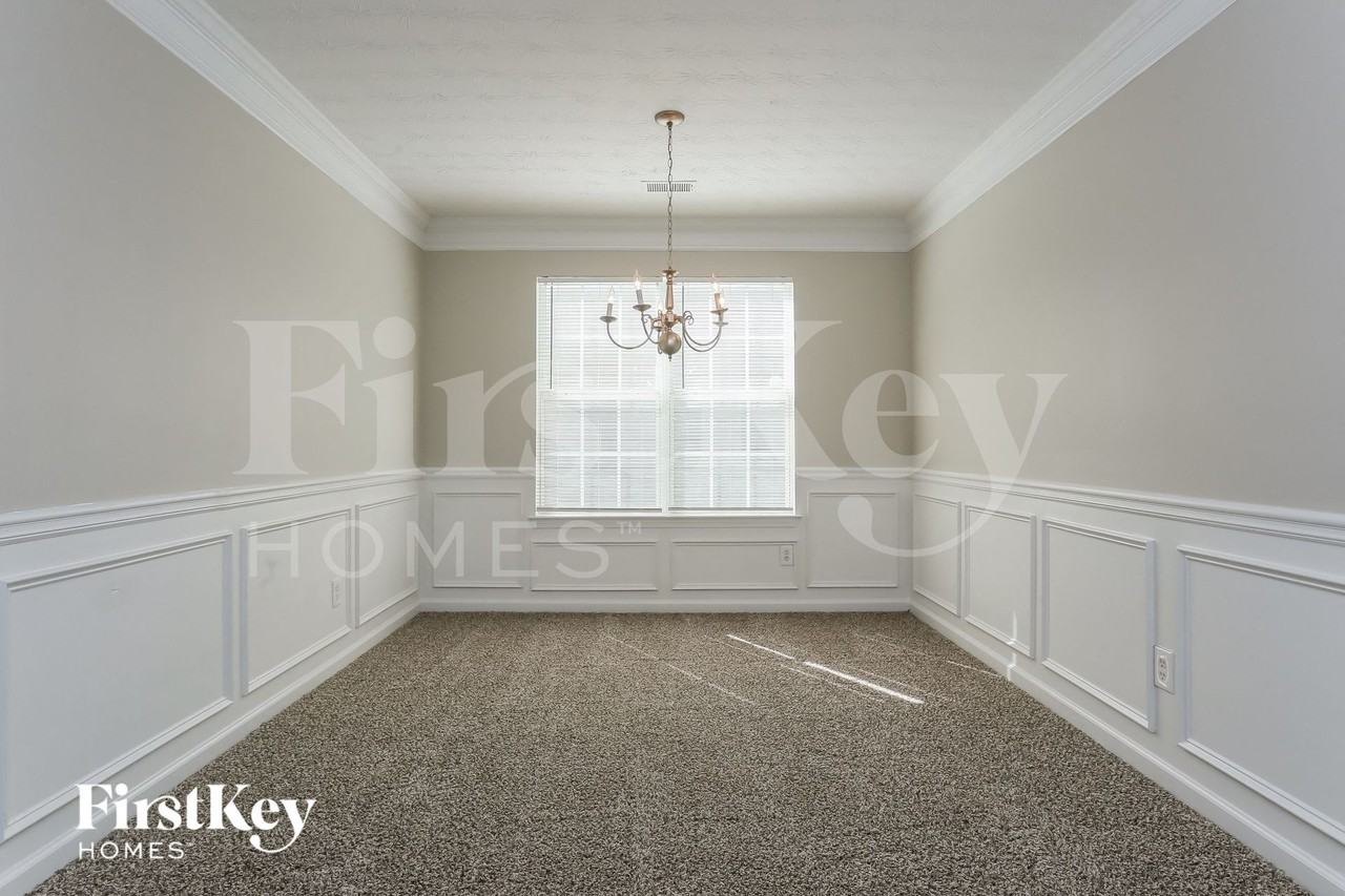 2692 S Hills - Photo 3 of 15