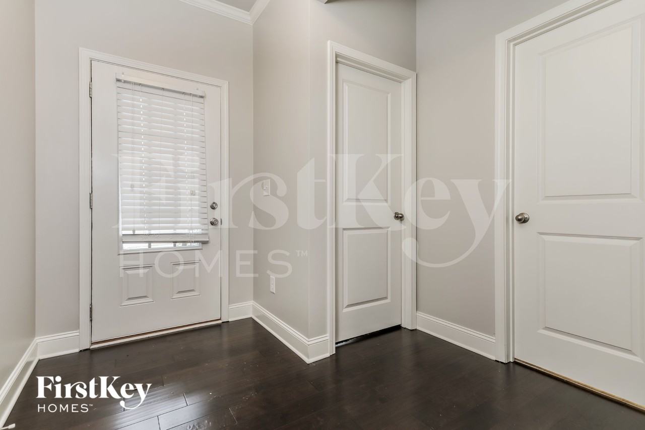 4648 Brayden Dr - Photo 2 of 15