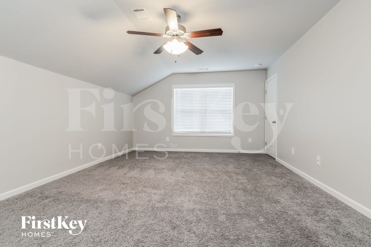 4648 Brayden Dr - Photo 6 of 15