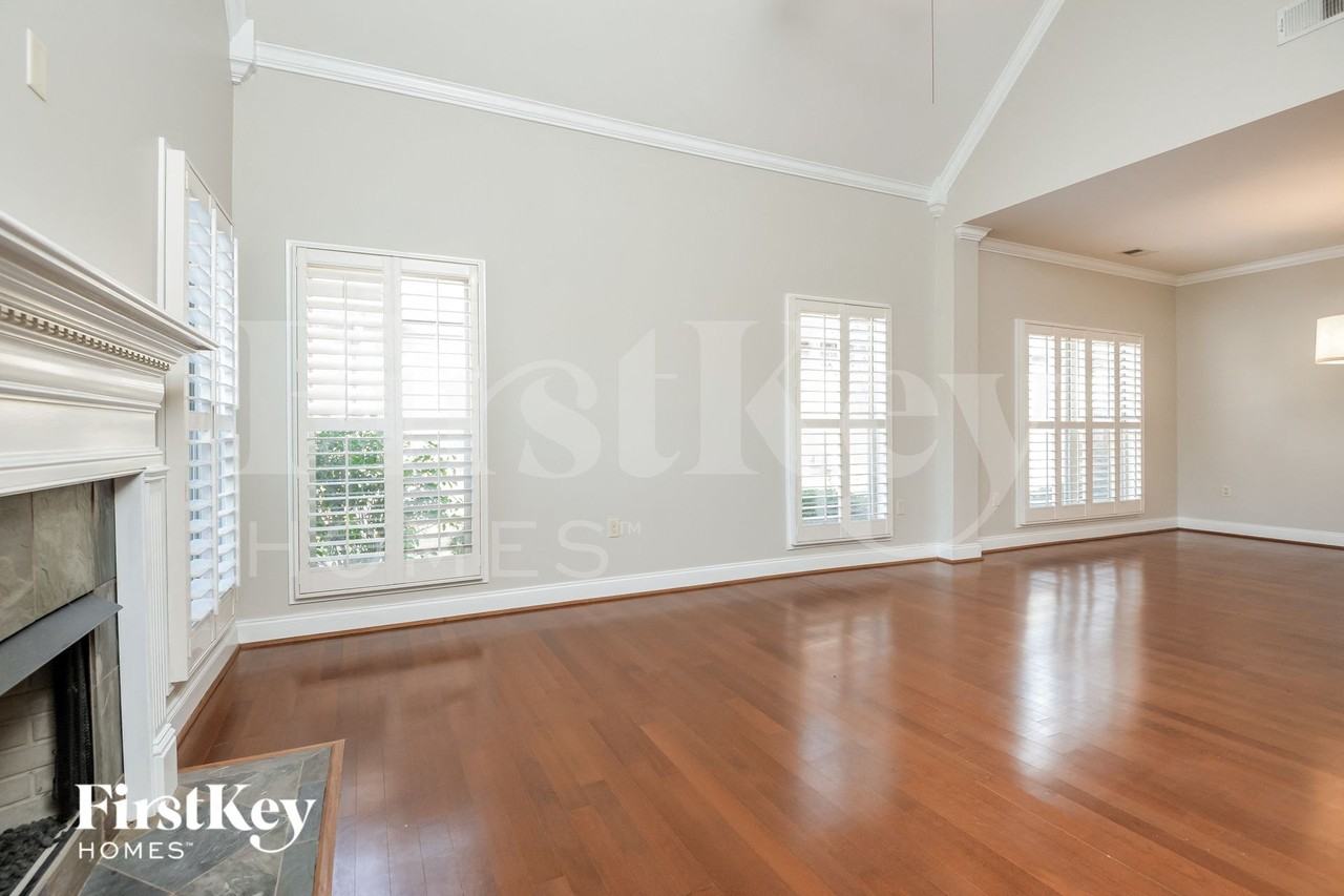 149 Willow View Ln - Photo 4 of 15