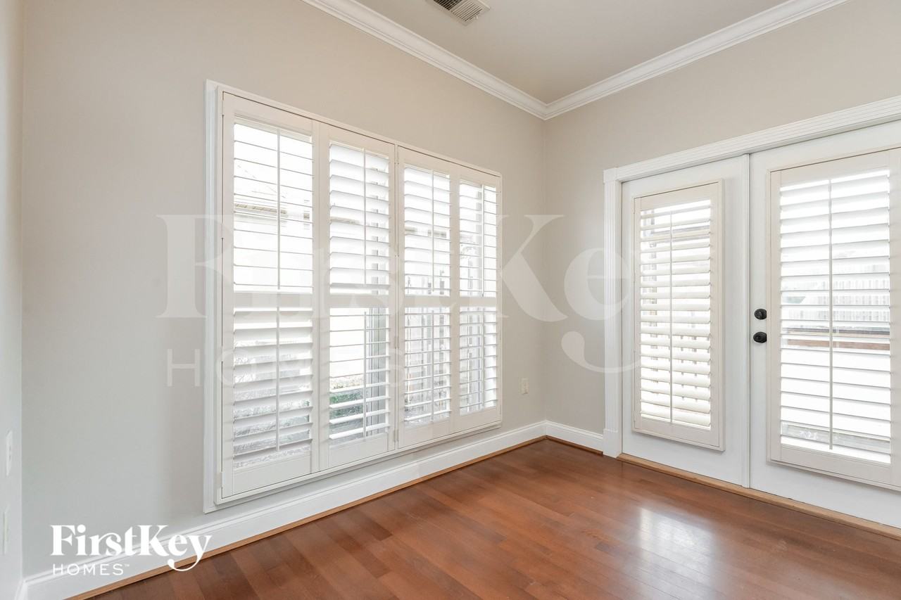 149 Willow View Ln - Photo 5 of 15