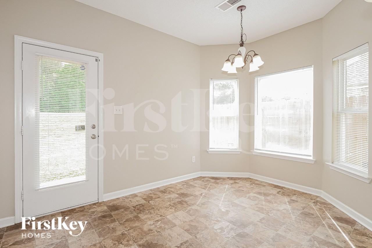 9279 Windy Meadow Ln - Photo 6 of 19