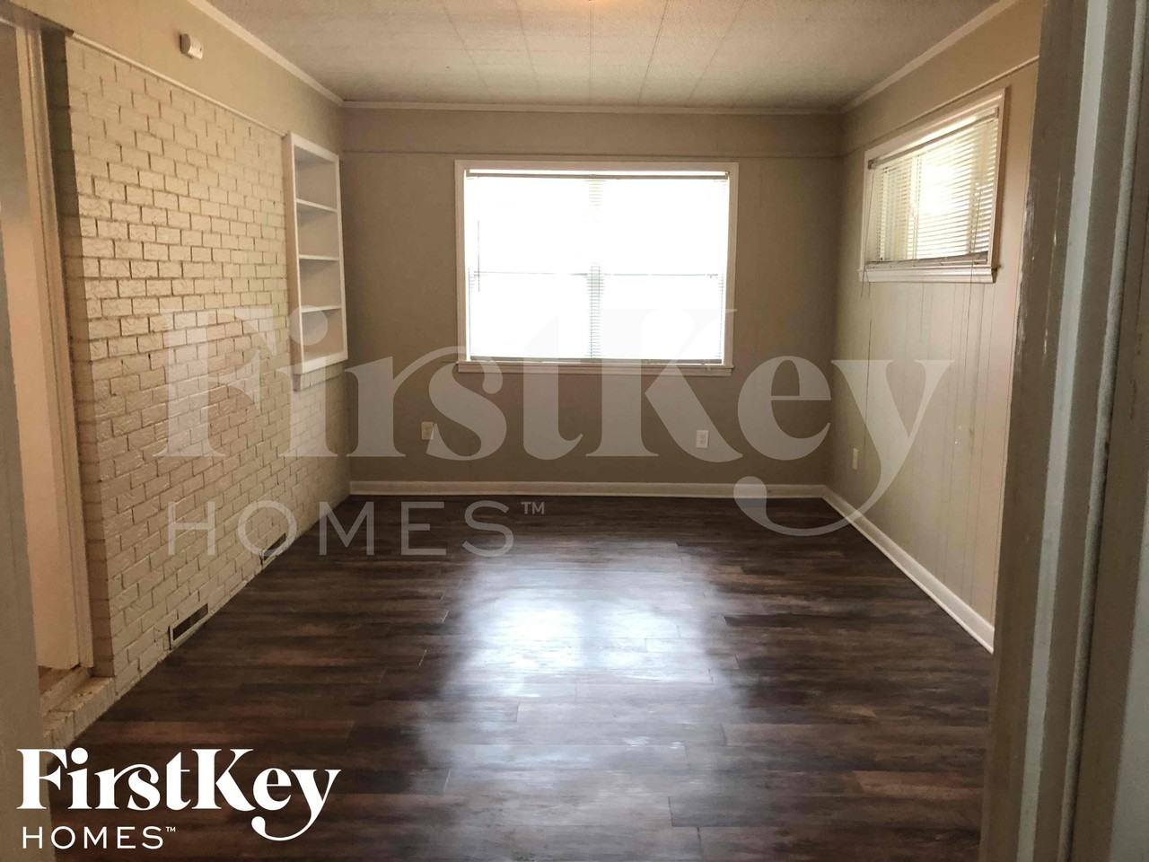 901 Elizabeth Dr - Photo 7 of 17