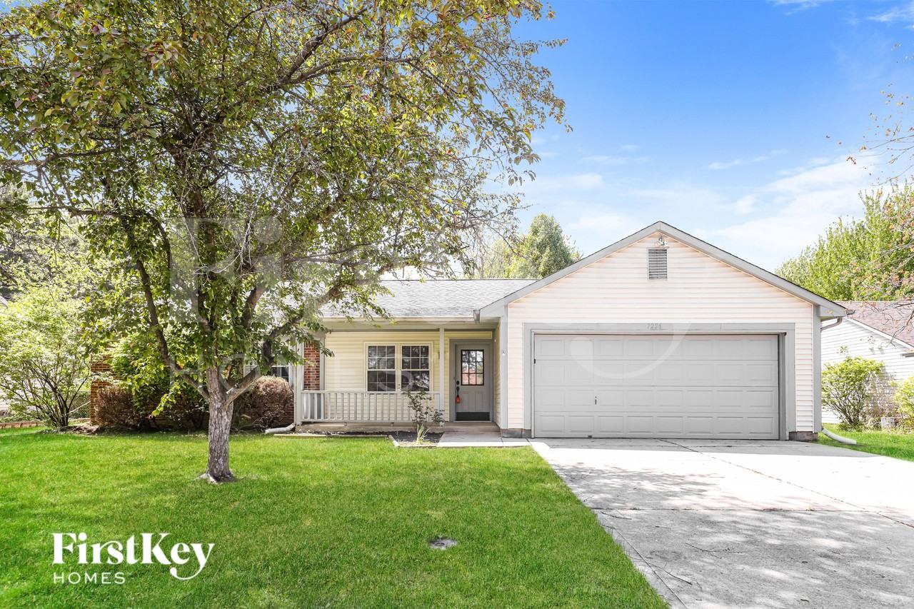 7226 N Orchard Dr