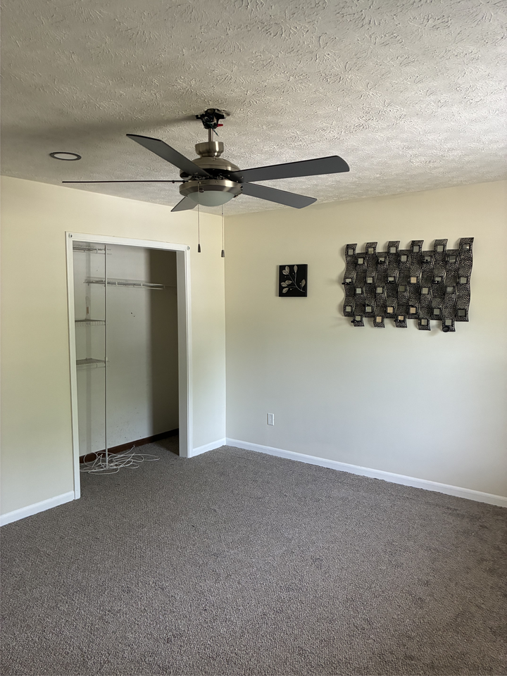 7328 Chaucer Ct - Photo 6 of 14