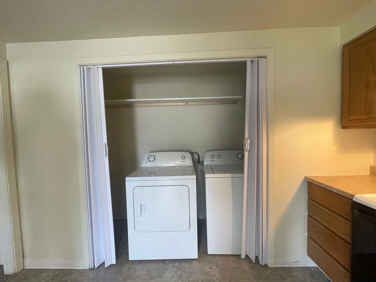 719 E Sherman Ave #3 - Photo 3 of 8