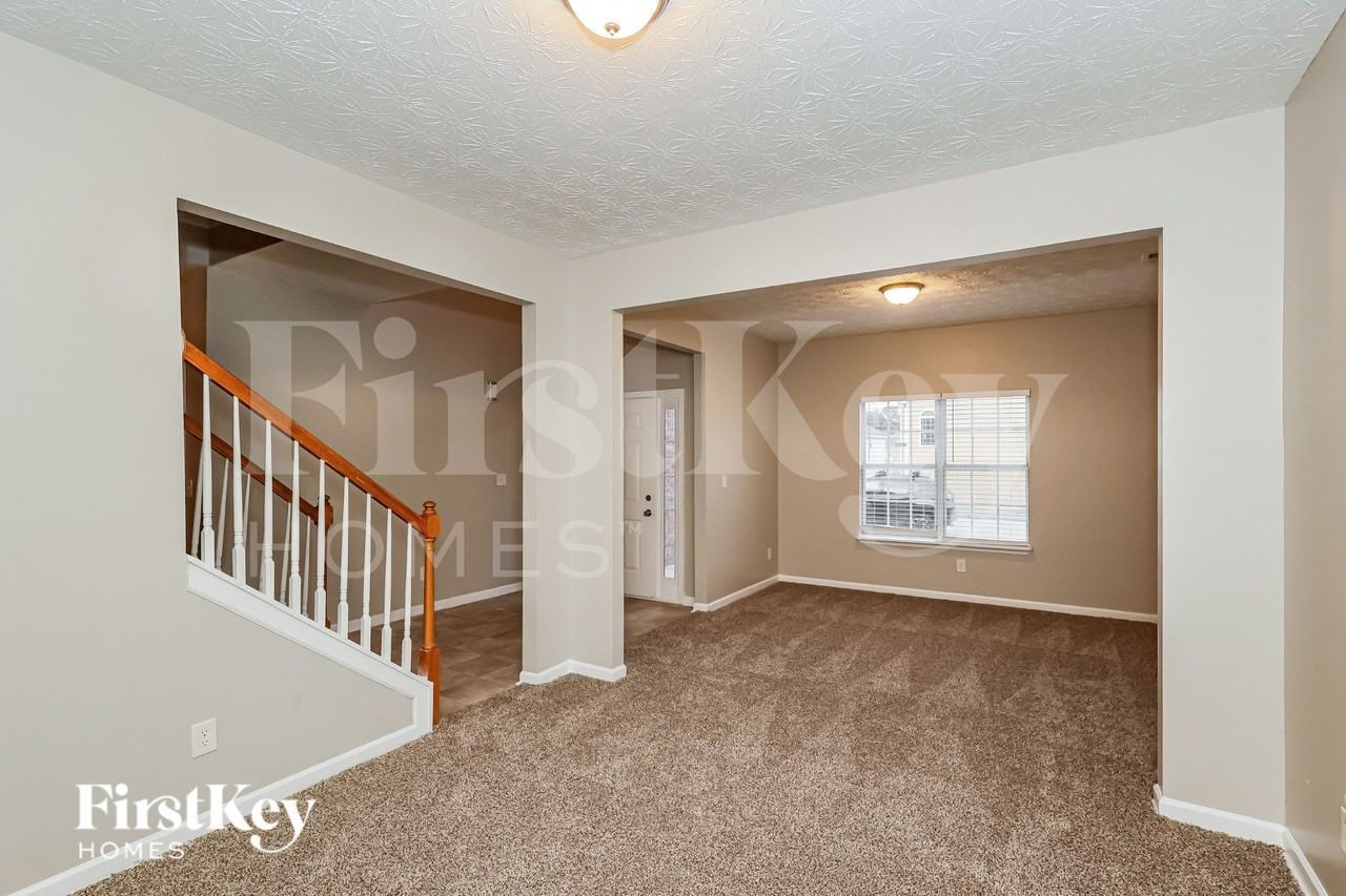 3307 Summer Brooke Ln - Photo 2 of 19