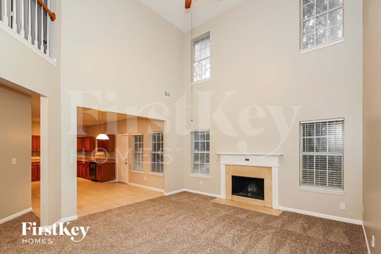 3307 Summer Brooke Ln - Photo 3 of 19