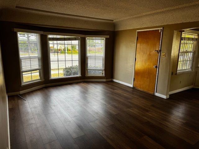 9610 Rosecrans Ave - Photo 5 of 21