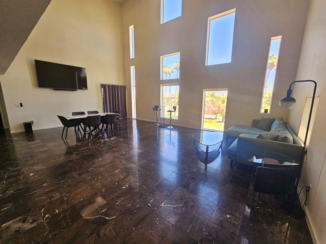 1111 W University Dr - Photo 2 of 34