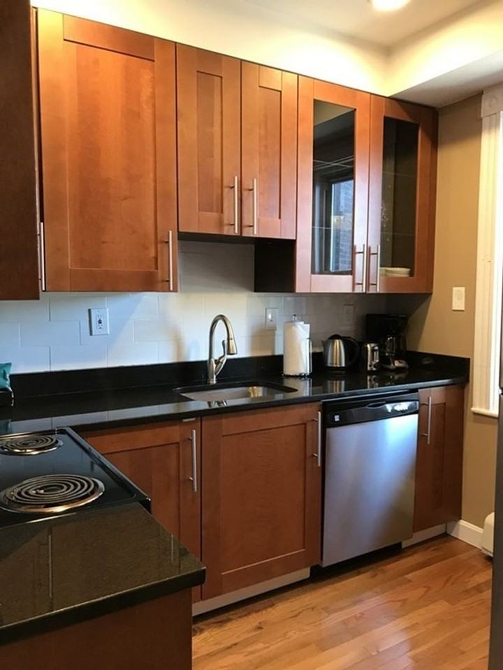 13 Bay State Rd - Photo 7 of 9