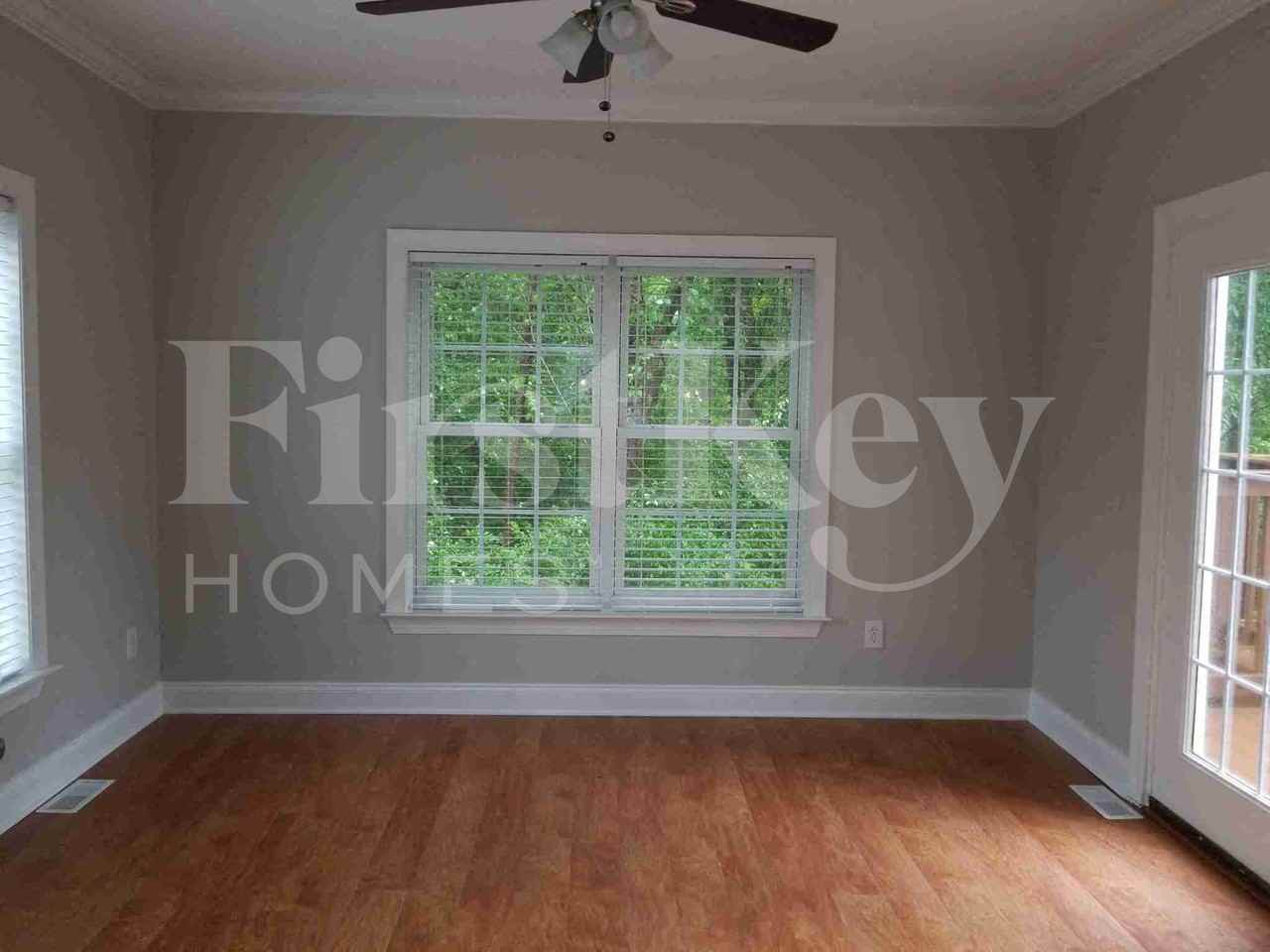 1911 Chestnut Oak Ln - Photo 5 of 48