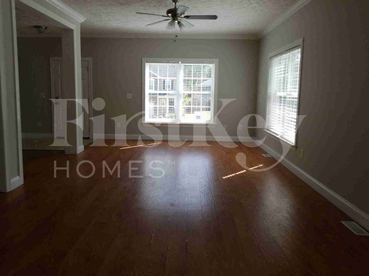 1911 Chestnut Oak Ln - Photo 6 of 48