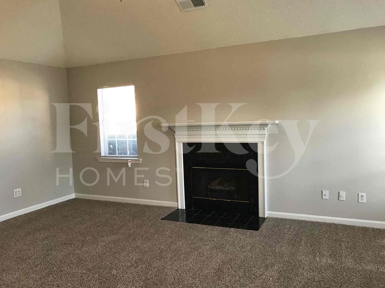 182 Cedar Bend Dr - Photo 2 of 12