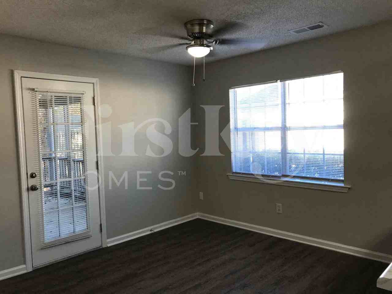 182 Cedar Bend Dr - Photo 3 of 12