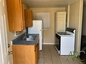 1317 1/2 Spruce St - Photo 1 of 1