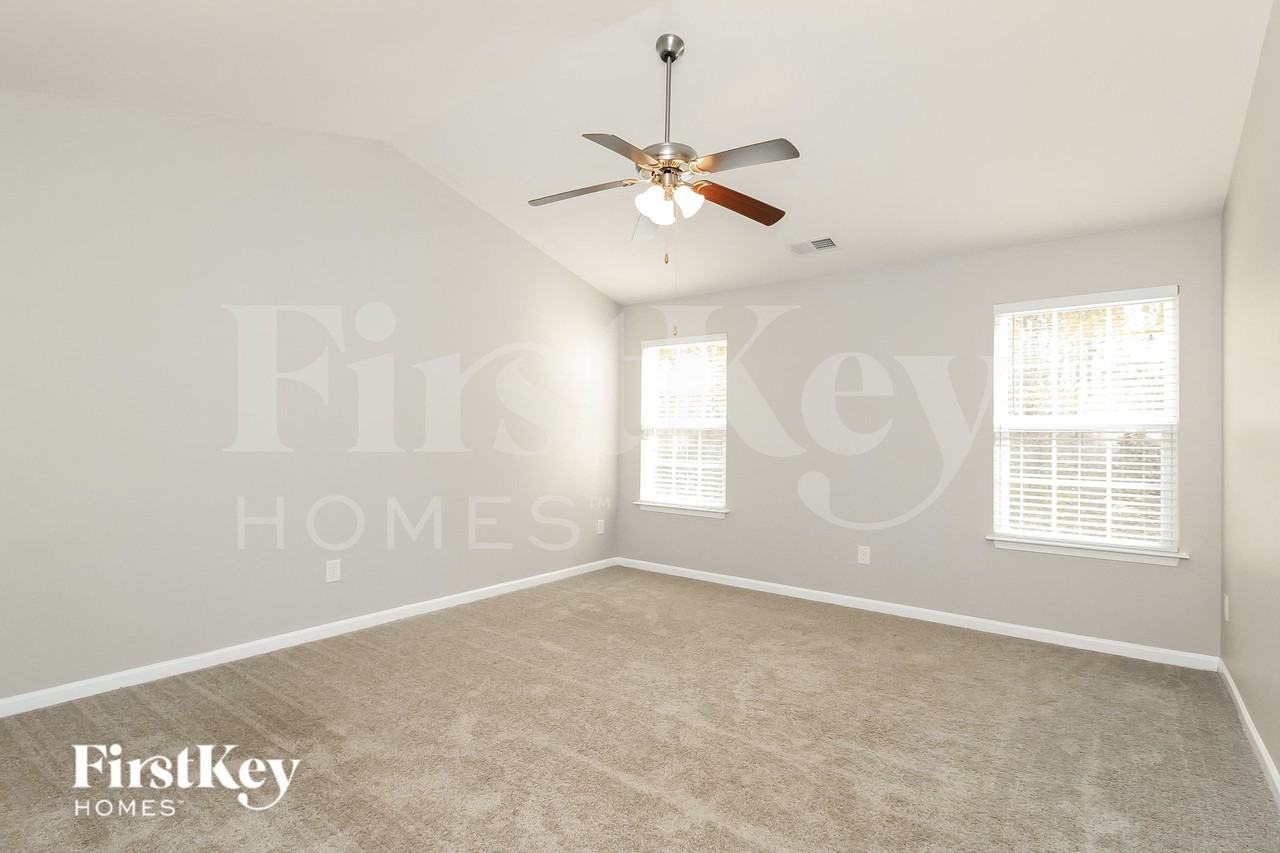 1558 Weatherend Dr - Photo 7 of 15