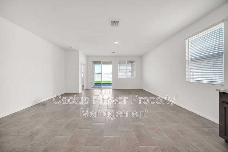 13244 W Ranch Gate Rd - Photo 5 of 40