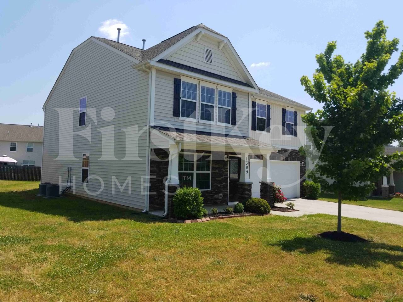 1309 Waldridge Ct - Photo 2 of 40