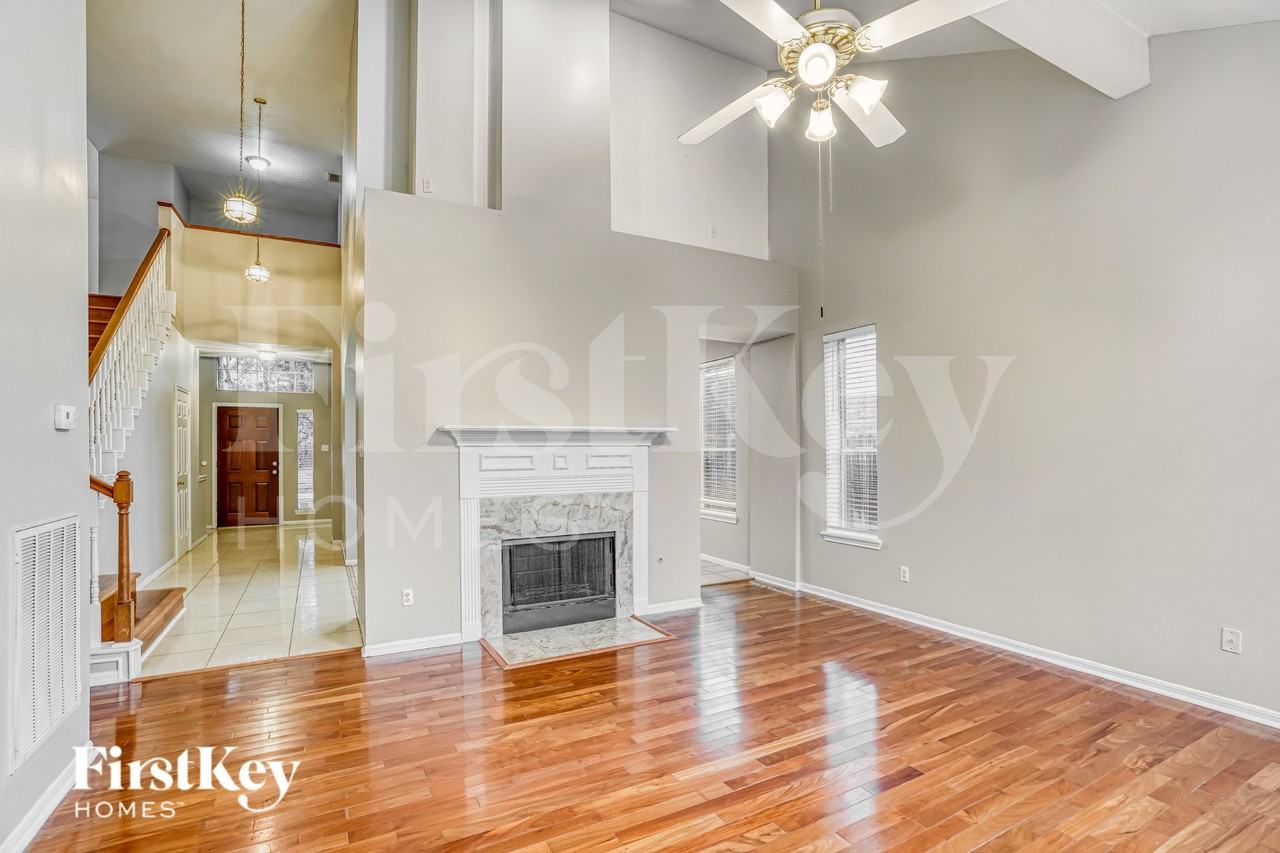 12831 Pheasant Lake Ct - Photo 3 of 20